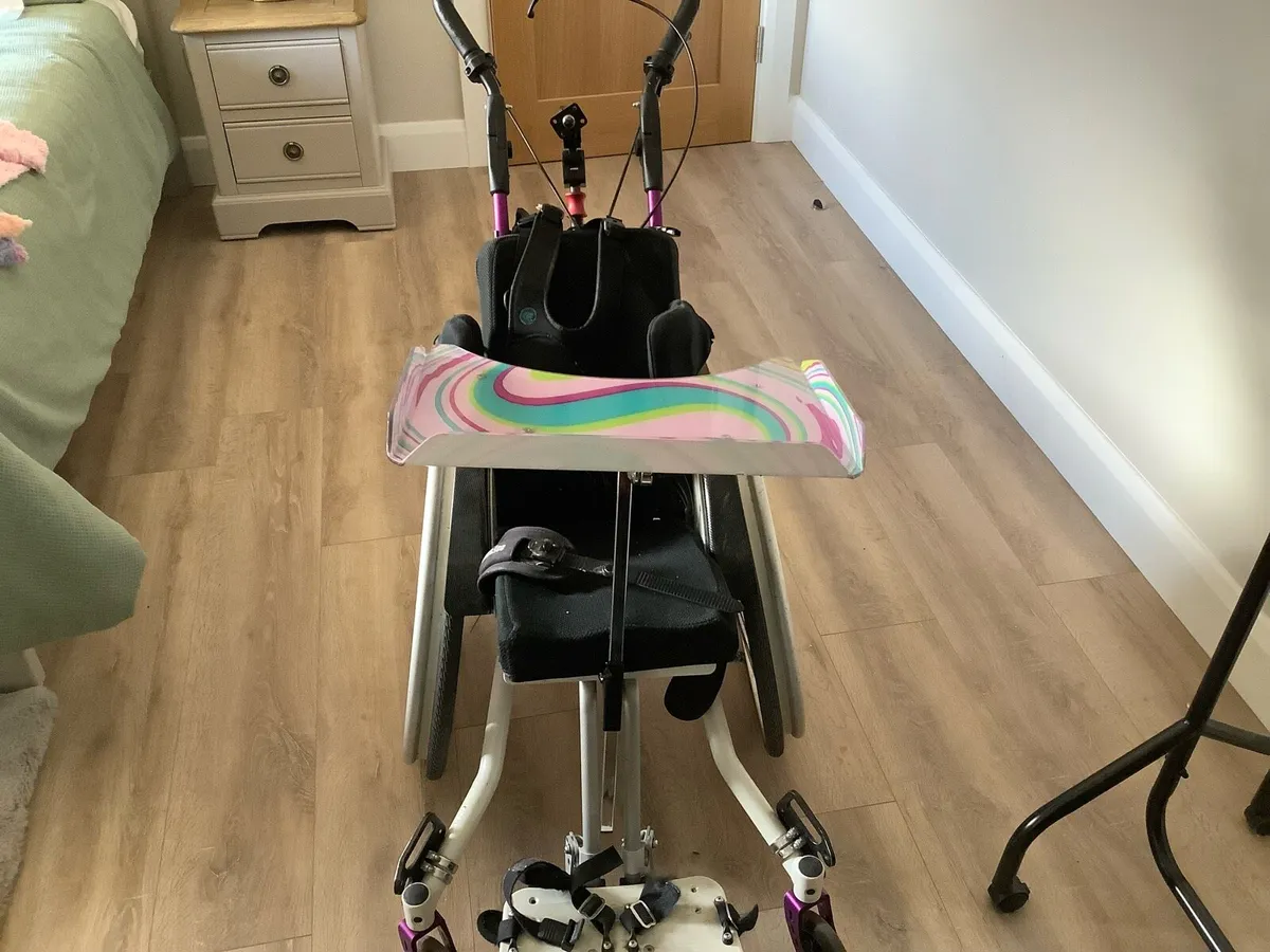 Children wheel chair - Image 3