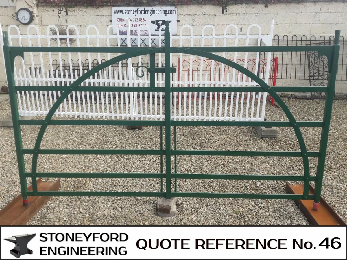 Traditional riveted and country entrance gates - Image 1