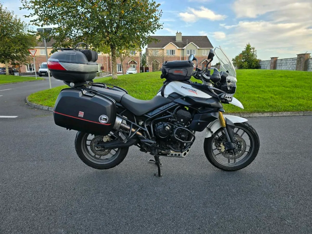 Triumph Tiger 800 XR - Image 1