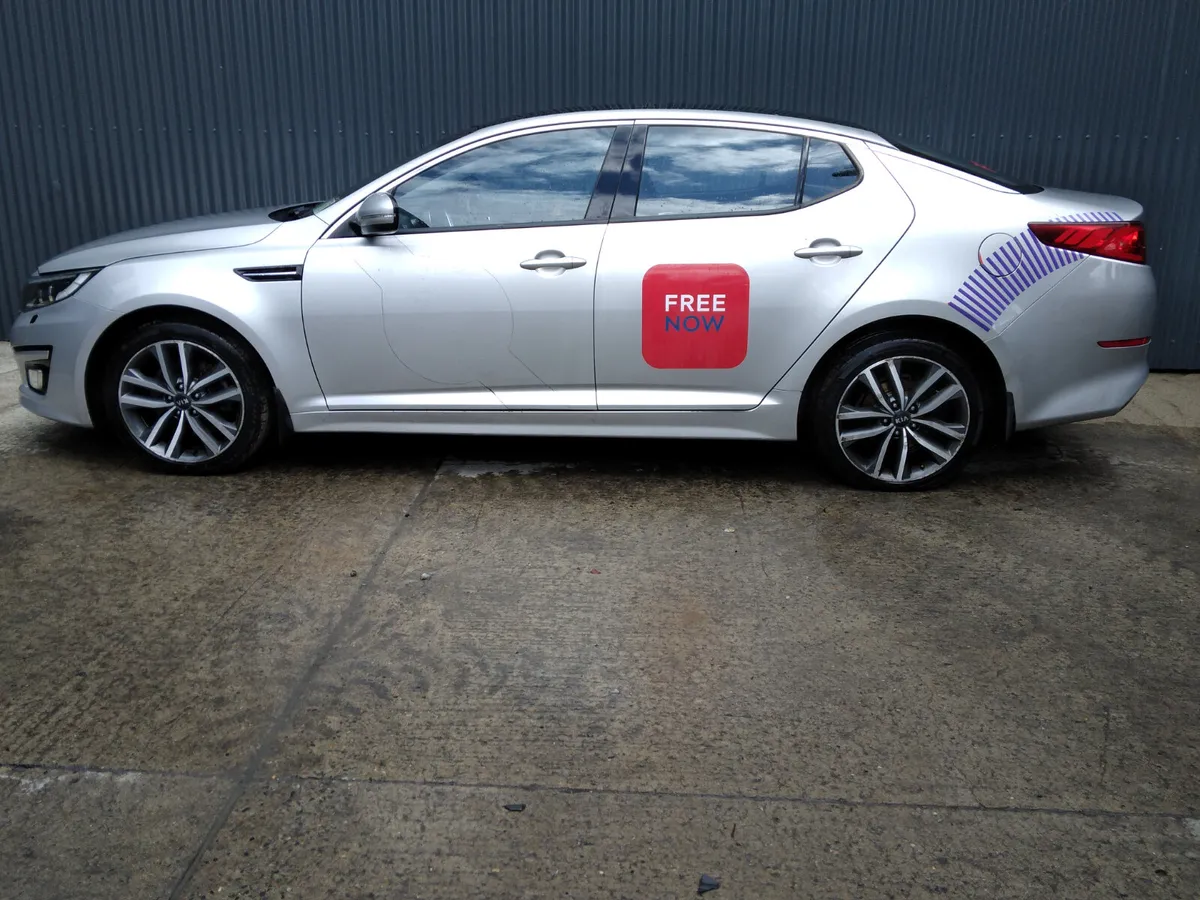 2015 Kia Optima Auto Breaking/Dismantling - Image 3