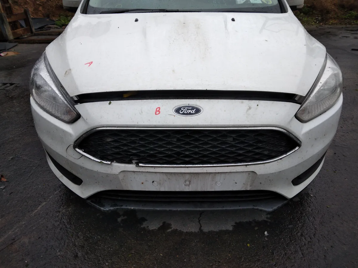 2016 Ford Focus Saloon Breaking/Dismantling - Image 4