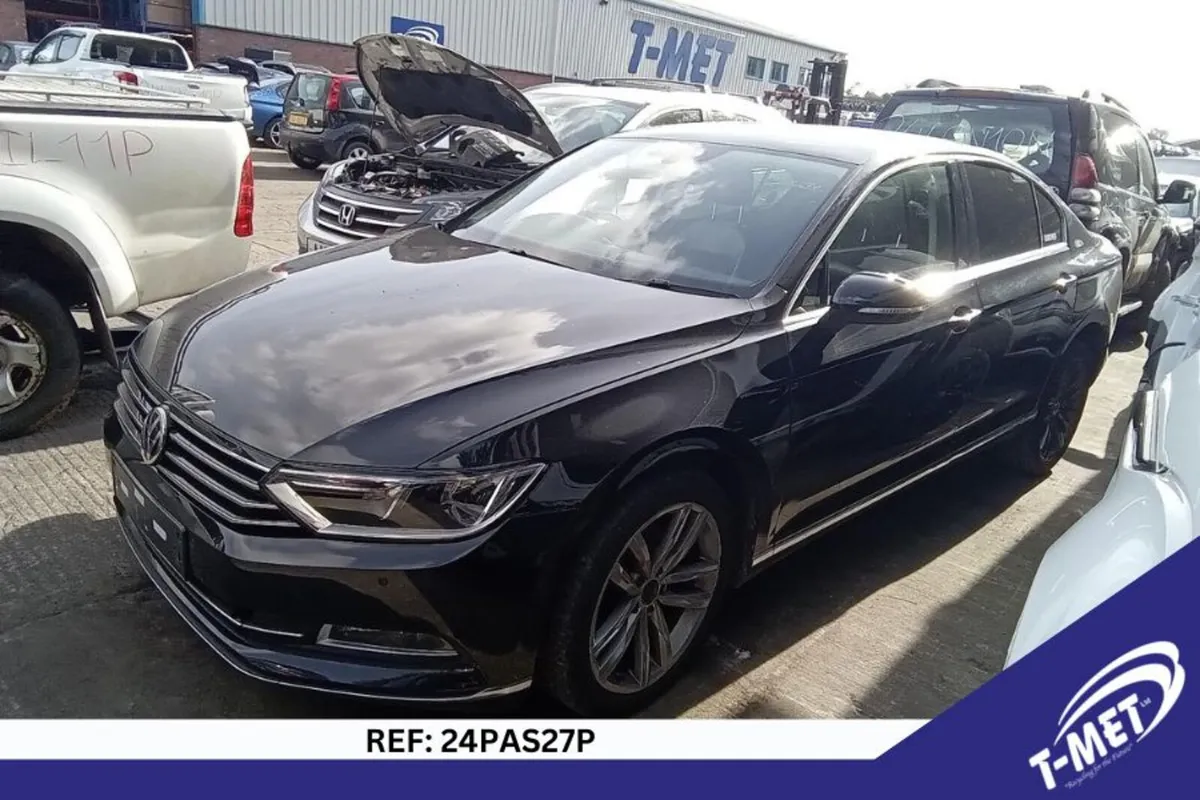 2015 VOLKSWAGEN PASSAT BREAKING FOR PARTS - Image 2