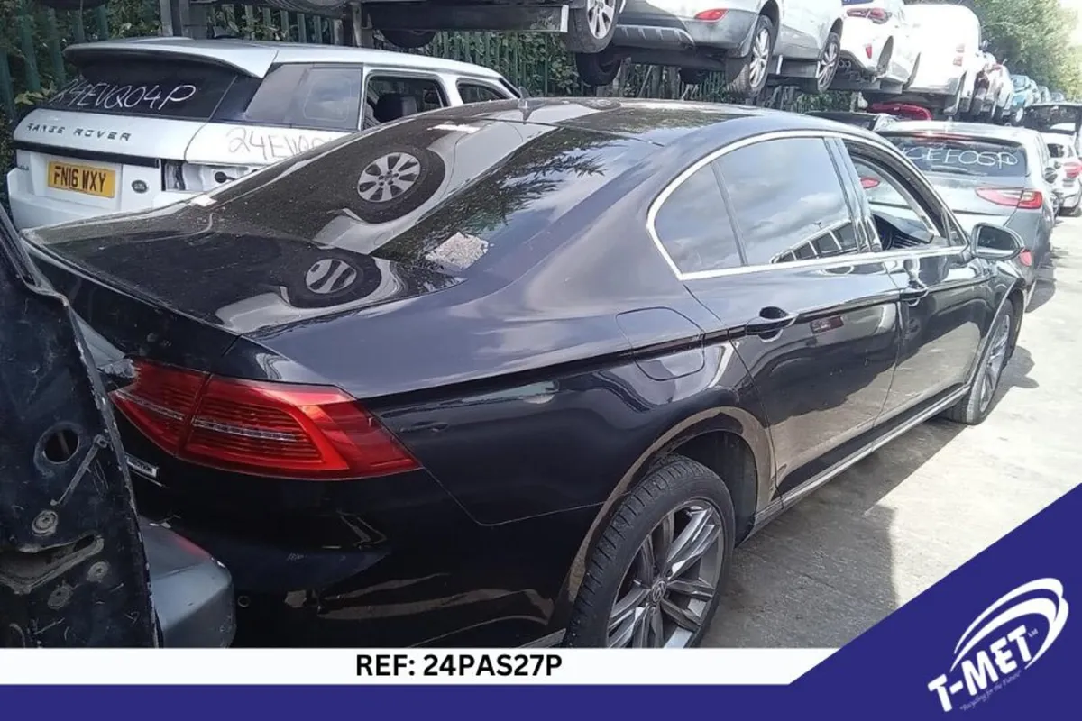 2015 VOLKSWAGEN PASSAT BREAKING FOR PARTS - Image 3
