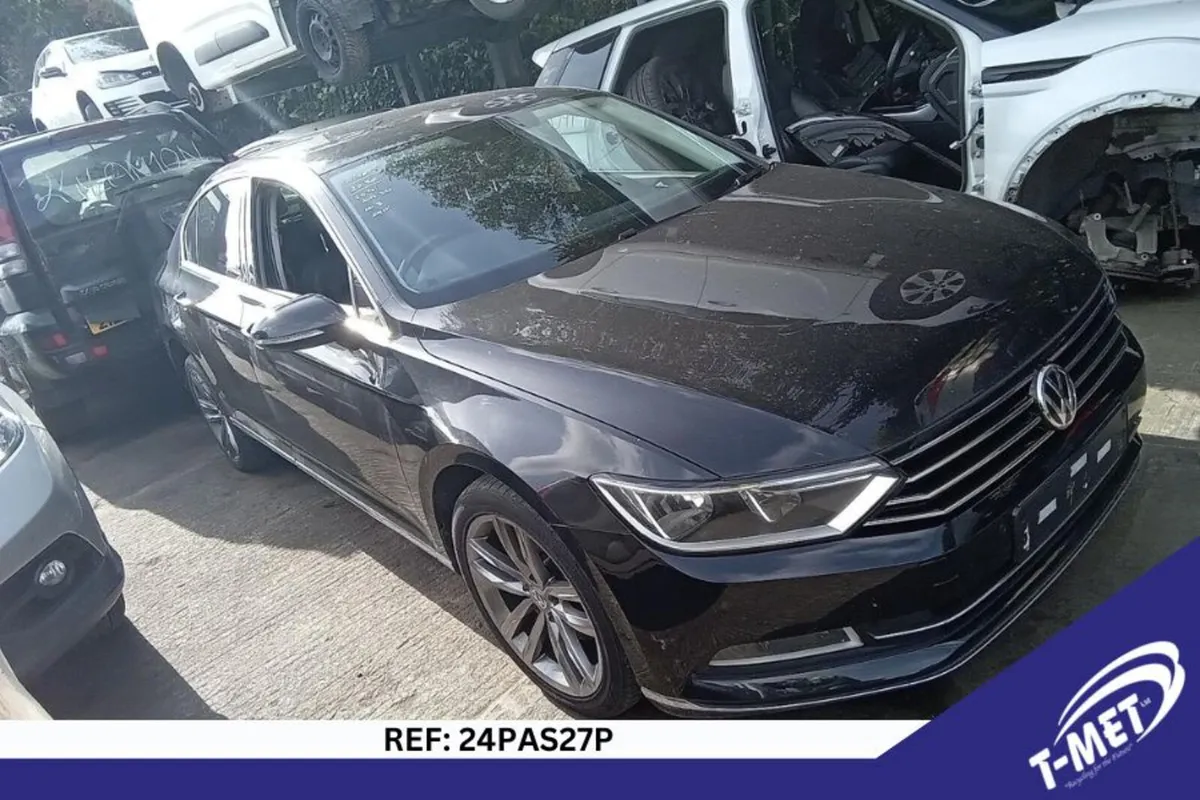 2015 VOLKSWAGEN PASSAT BREAKING FOR PARTS - Image 1
