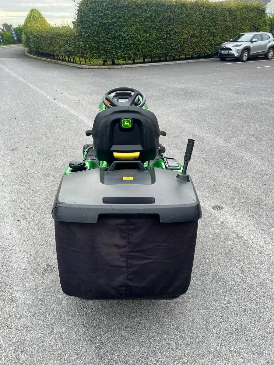 John Deere x350r Ride on Mower - Image 4