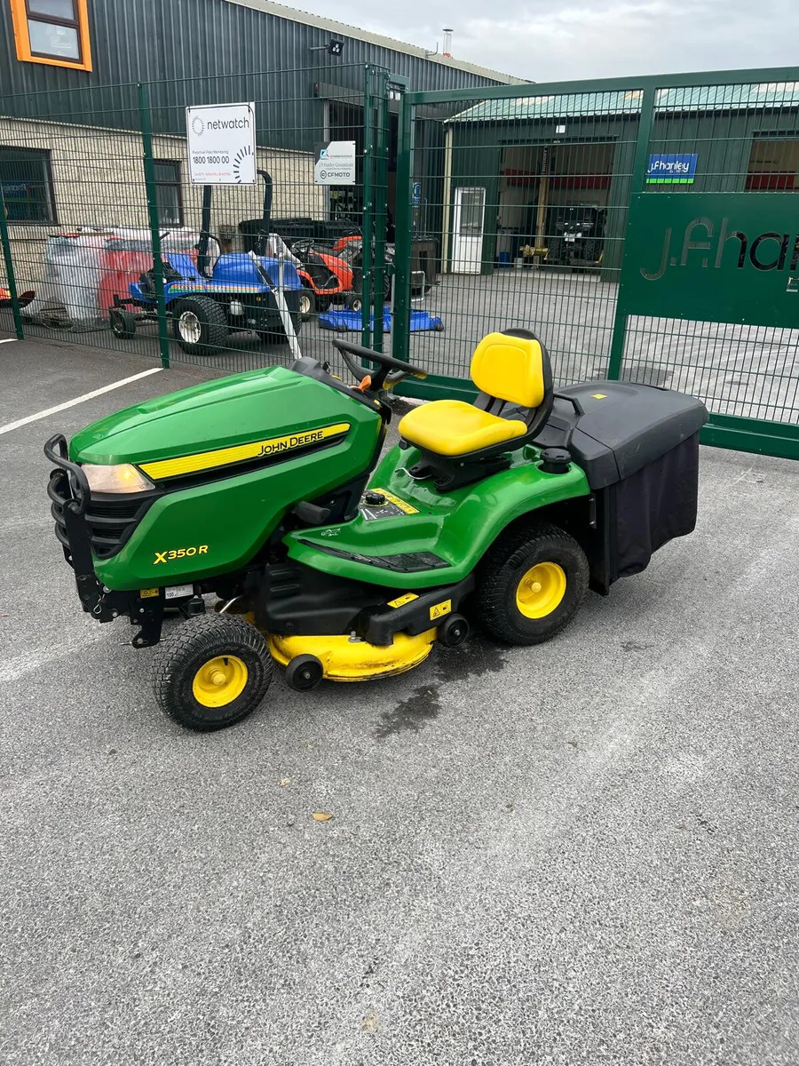 John Deere x350r Ride on Mower - Image 2