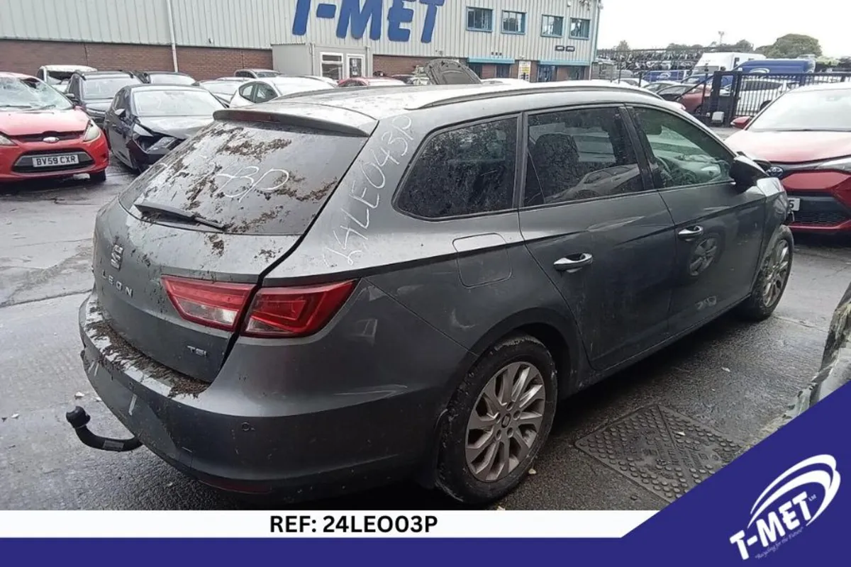 2016 SEAT LEON BREAKING FOR PARTS - Image 1