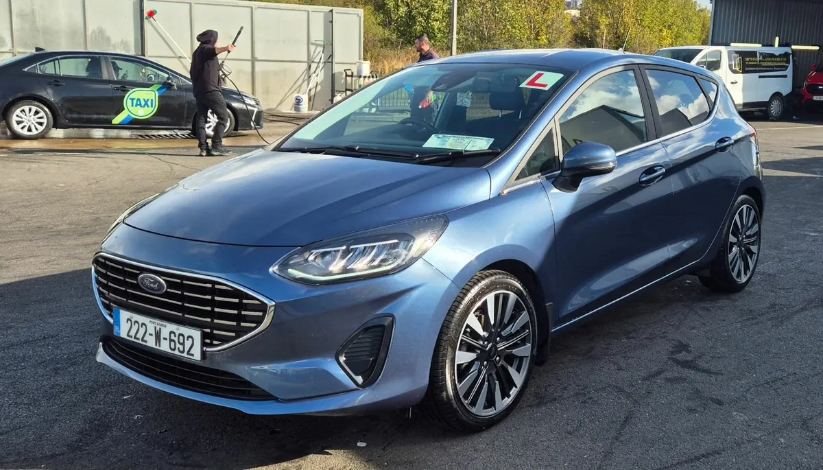 Ford Fiesta 1.0 EcoBoost  mHEV 125bhp  Vignale - Image 1