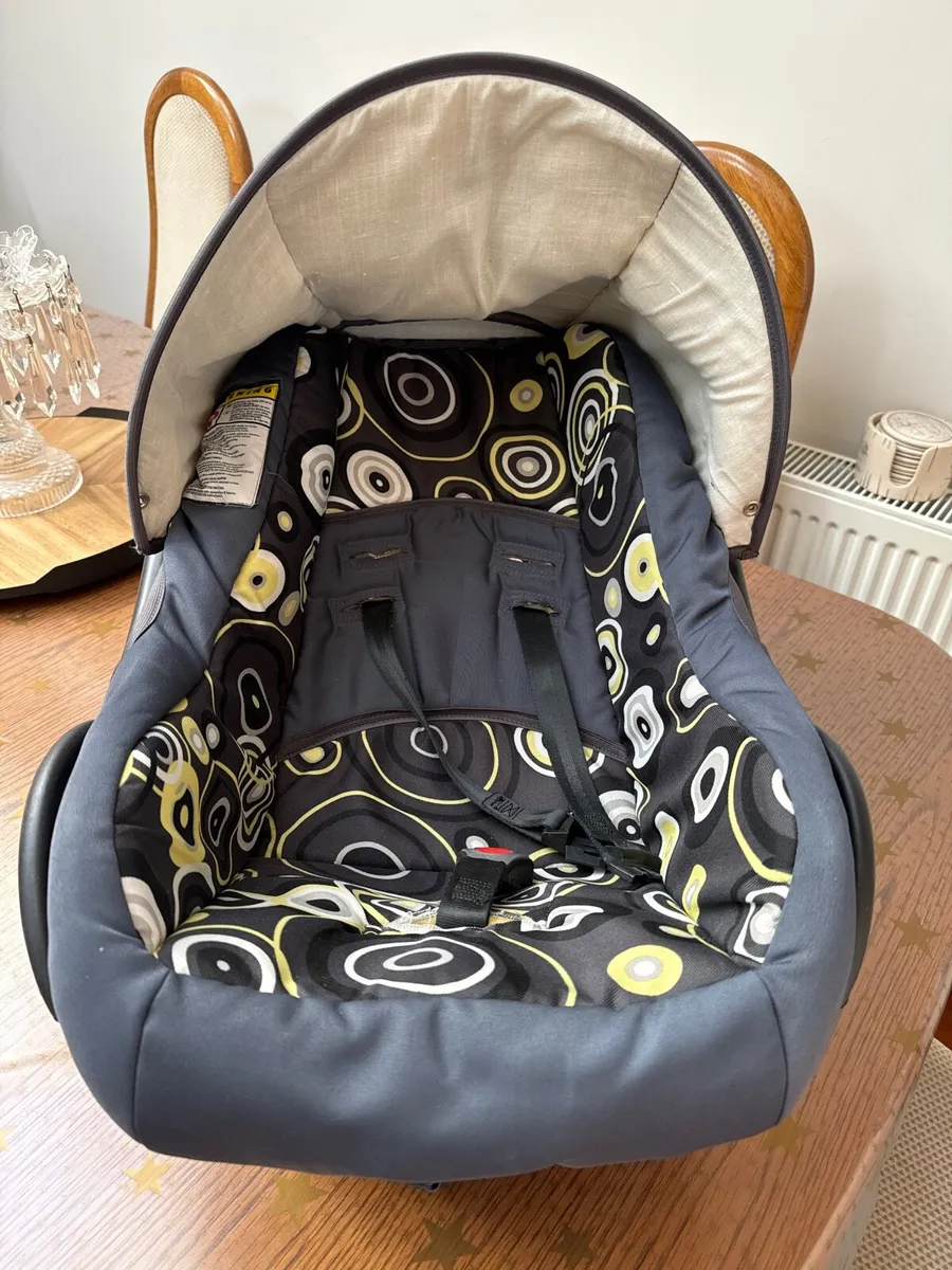 Child’s Car seat 0-10kg weight karwala - Image 1