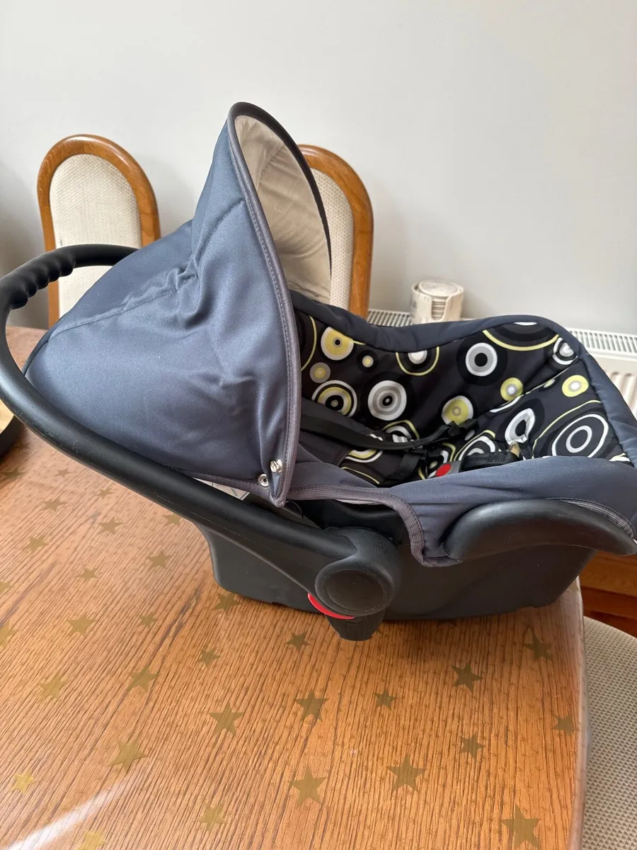 Child’s Car seat 0-10kg weight karwala - Image 2