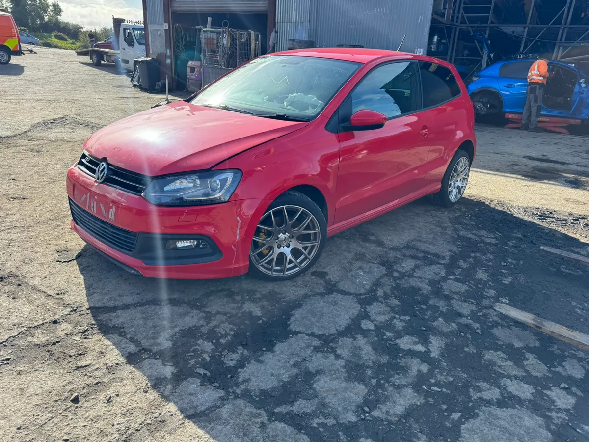 Breaking 2014 Volkswagen polo r-line 1.2 - Image 1