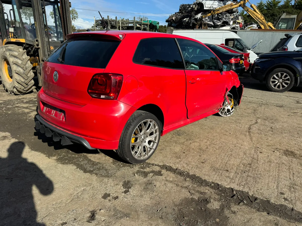 Breaking 2014 Volkswagen polo r-line 1.2 - Image 3