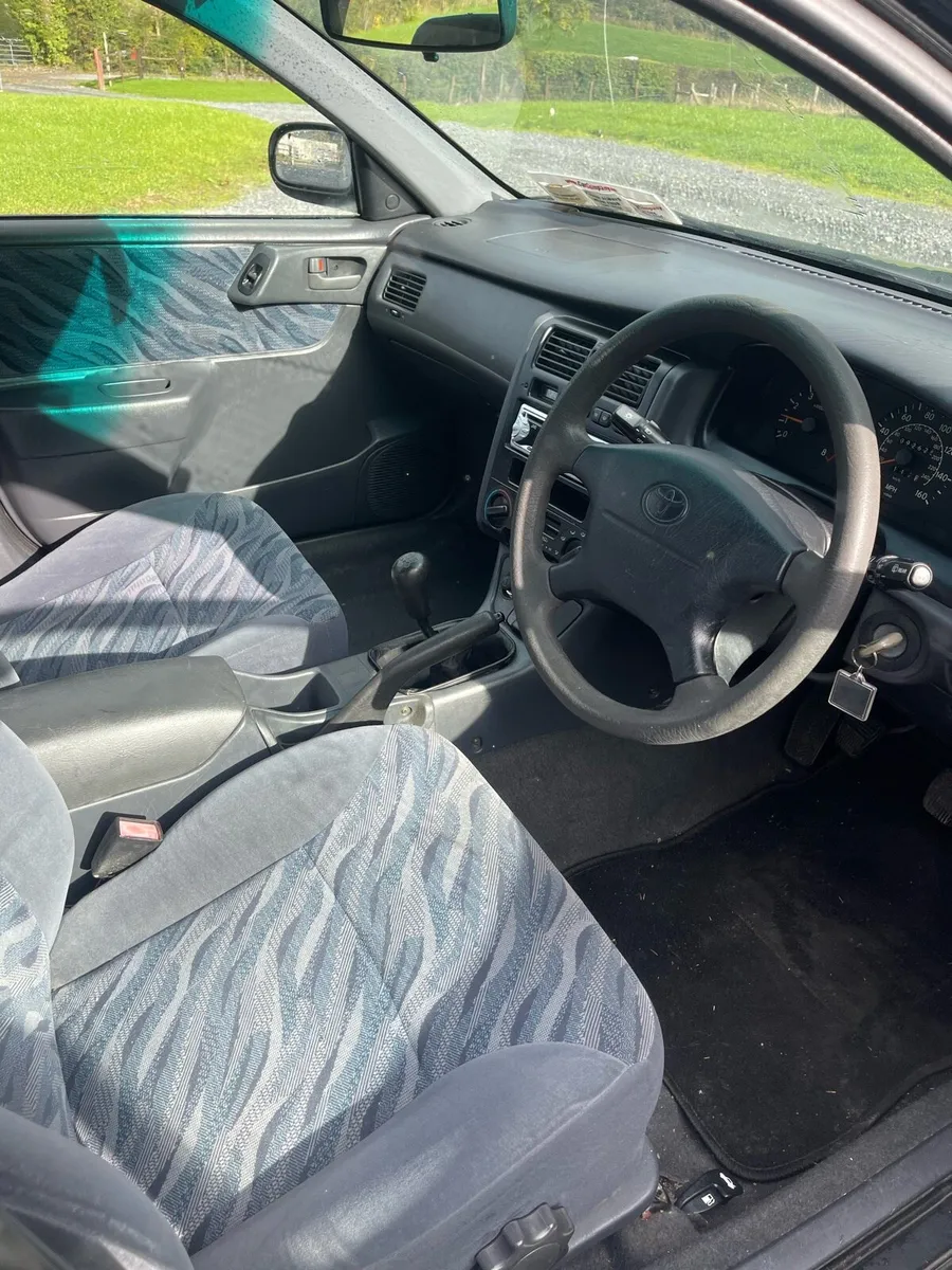 1996 Toyota carina E - Image 4