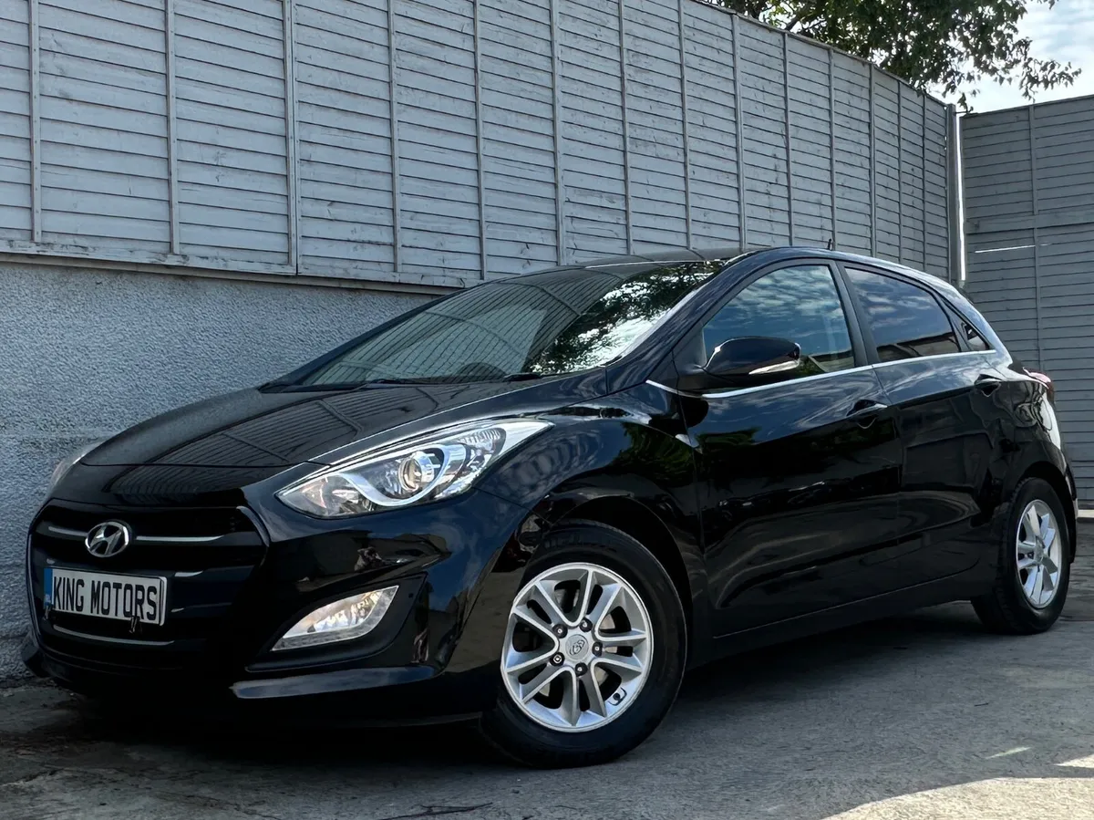 Hyundai i30 2016 SE NAV BLUE DRIVE CRDi / NAV - Image 4