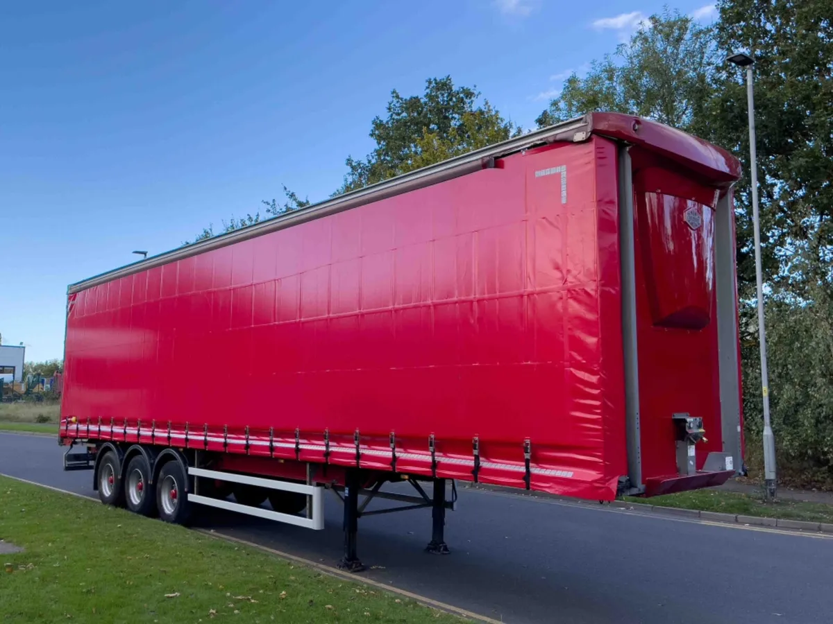 2017 CARTWRIGHT 4556mm TRI AXLE CURTAINSIDE TRAILE - Image 1