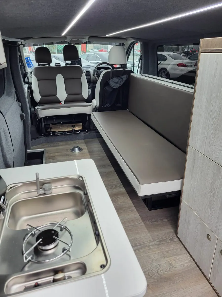 Camper Van 2019 - Image 1