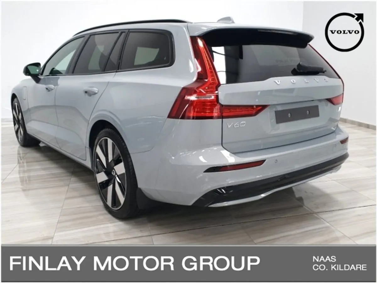 Volvo V60 T6 Plus Dark  demo Vapour Grey Heated S - Image 4