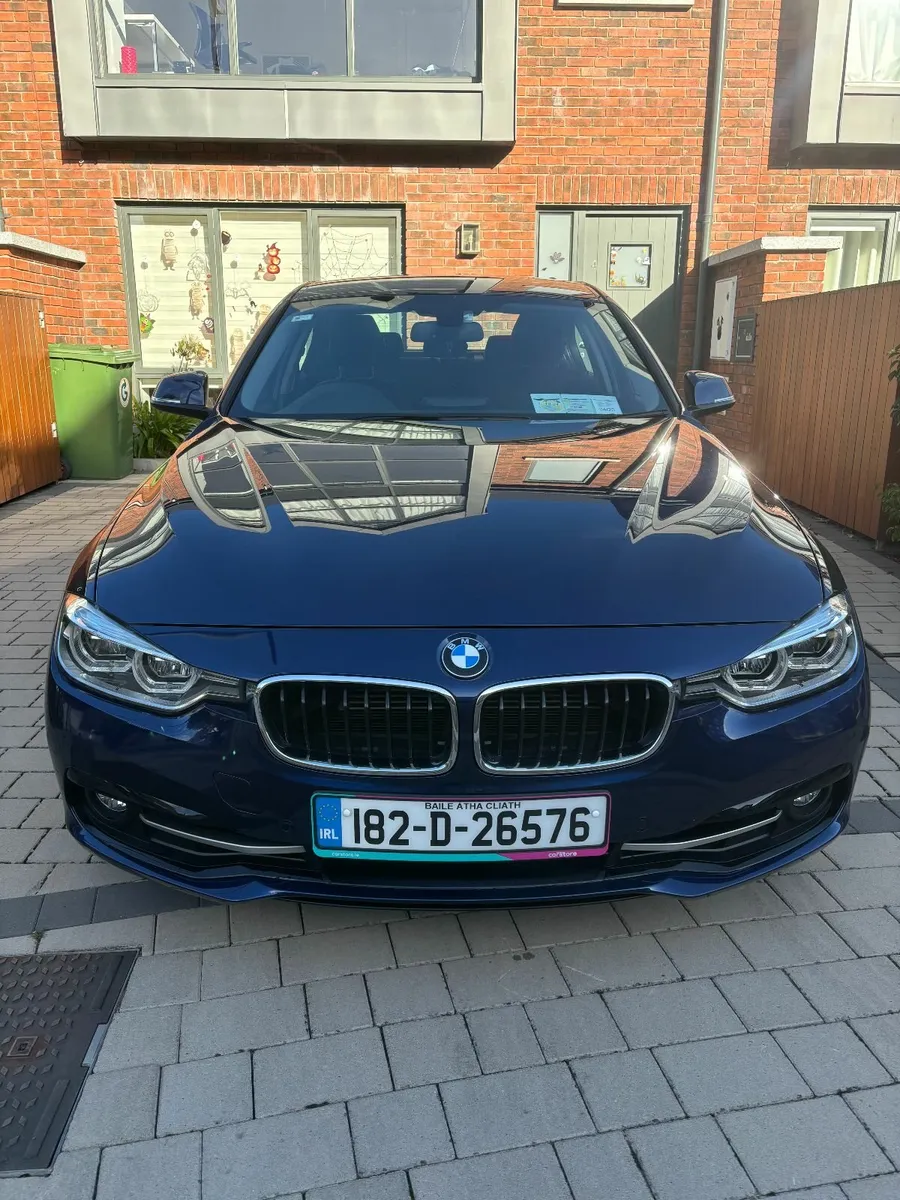 BMW 3-Series 2018 - Image 1