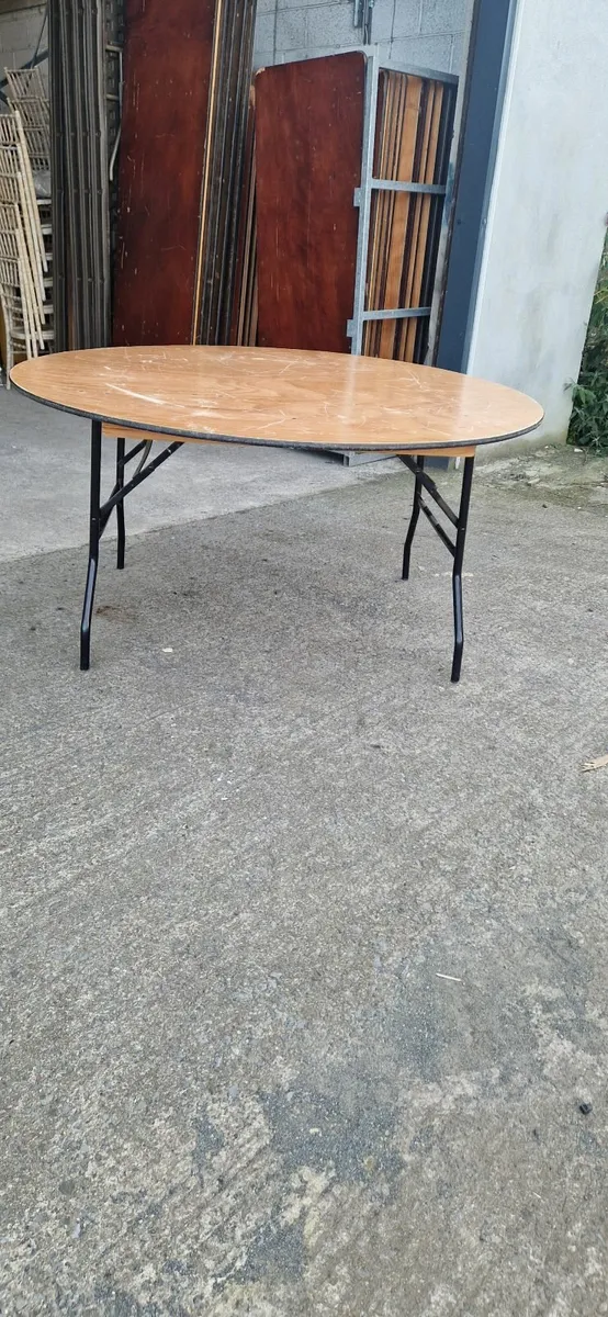 Ex Hire Round Banqueting Foldable Tables - Image 4