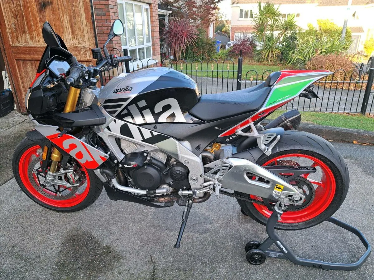 2018 Aprilia Tuono V4 1100 Factory - Image 4