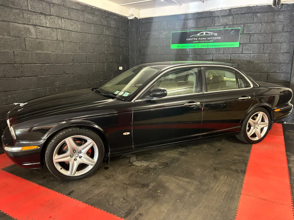 2006 Jaguar XJ Luxury 2.7D **Low KLMS** - Image 3