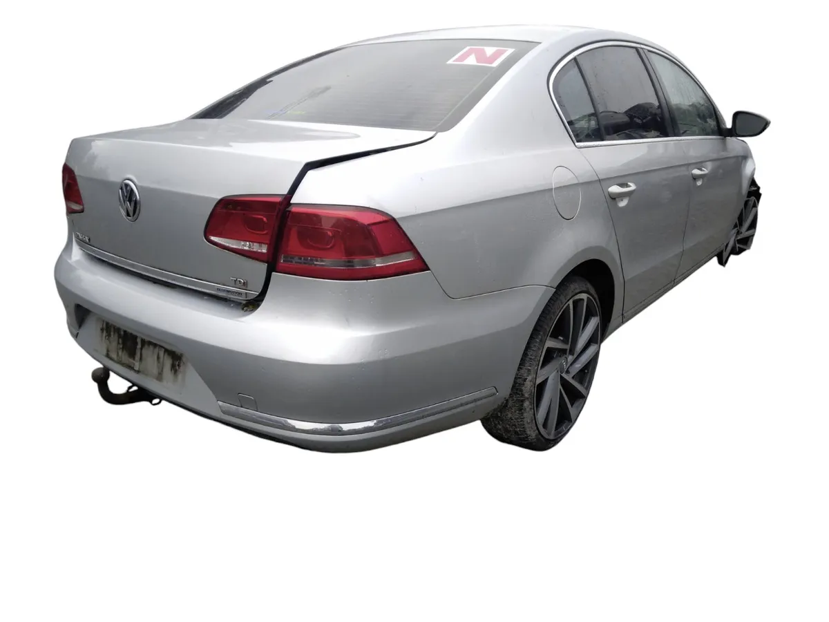 2011 VOLKSWAGEN PASSAT For Breaking/Dismantling - Image 3