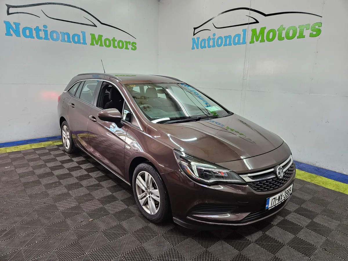 2017 Vauxhall Astra Design 1.6 CDTi Estate - Image 2