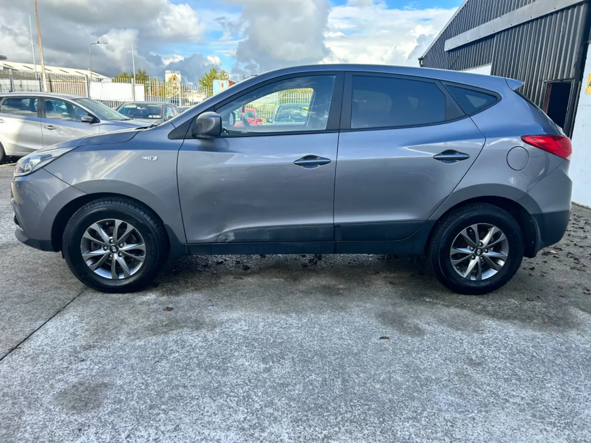 Hyundai IX35 - Commercial - Fresh CVRT - Image 2