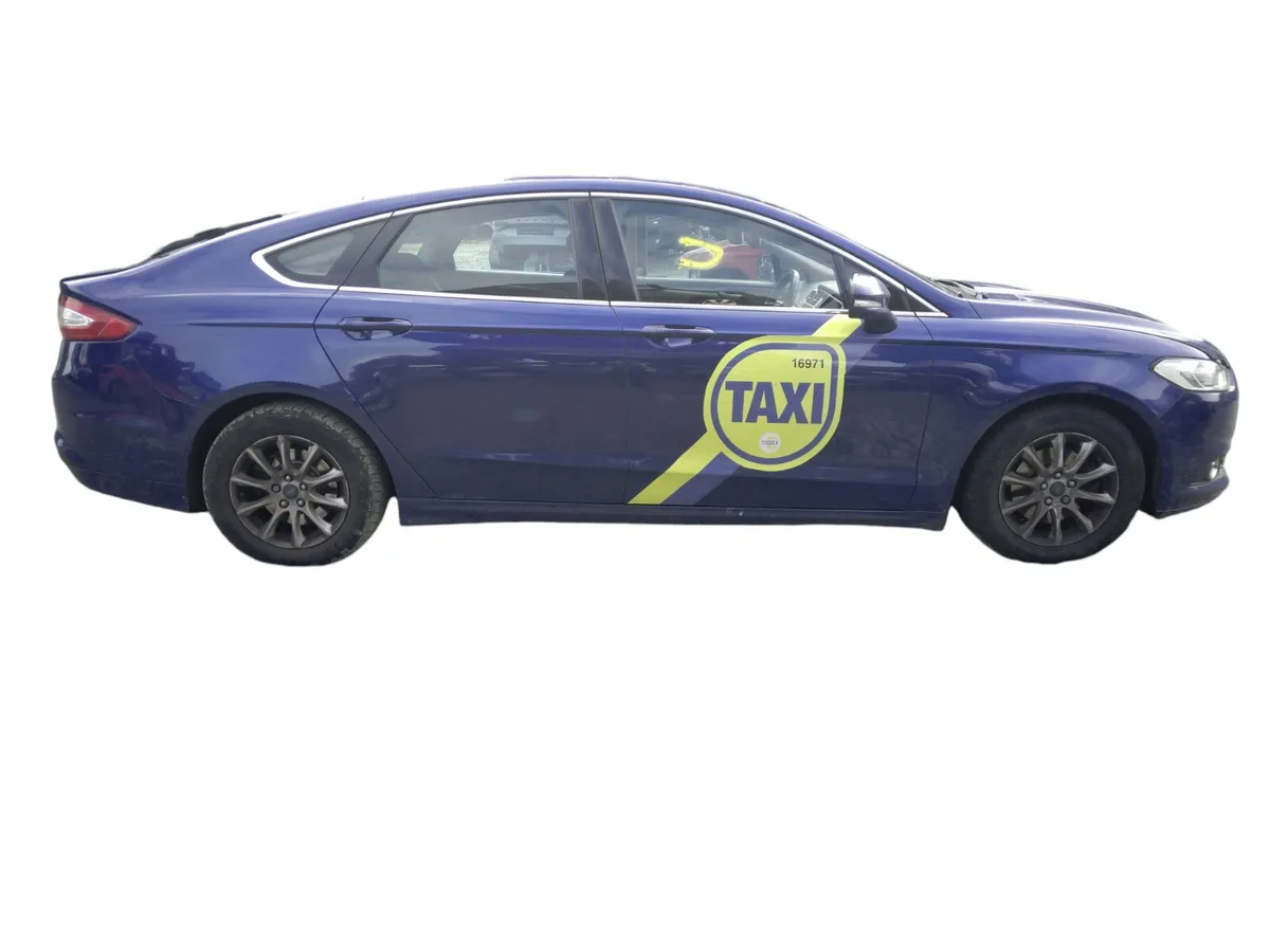 2015 FORD MONDEO For Breaking/Dismantling - Image 2