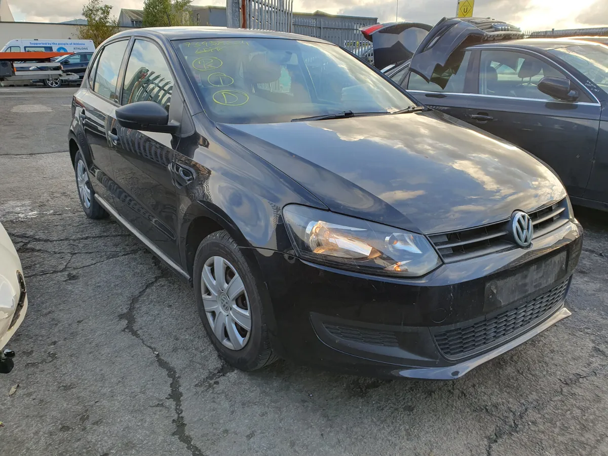 10 VOLKSWAGEN POLO  1.2 P (CGP) FOR BREAKING - Image 2