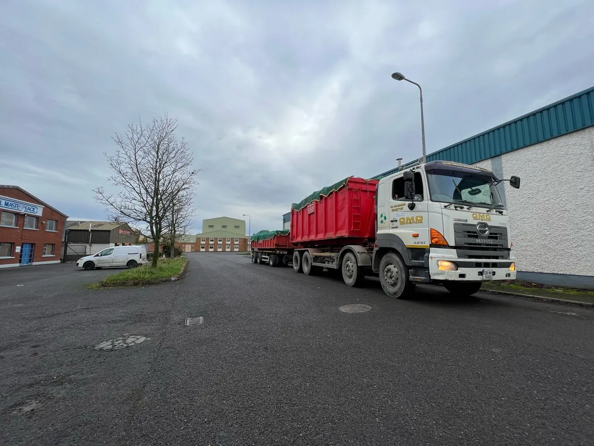 Hino 700 Hookloader - Image 4