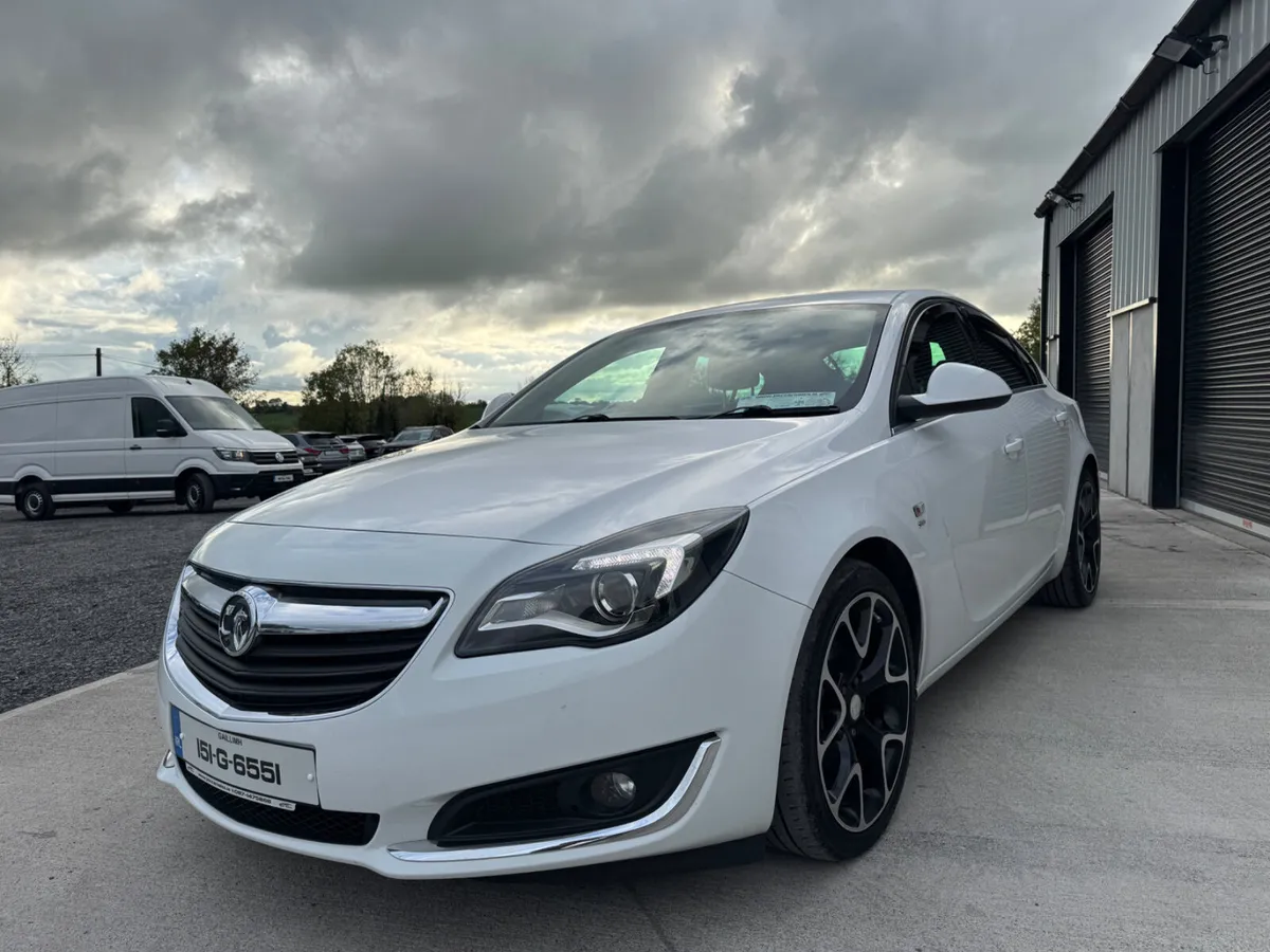 STUNNING VAUXHALL INSIGNIA SRI - Image 3