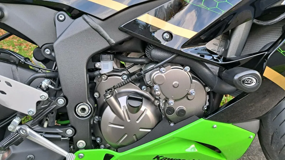 Kawasaki ZX6R 2020 - Image 3