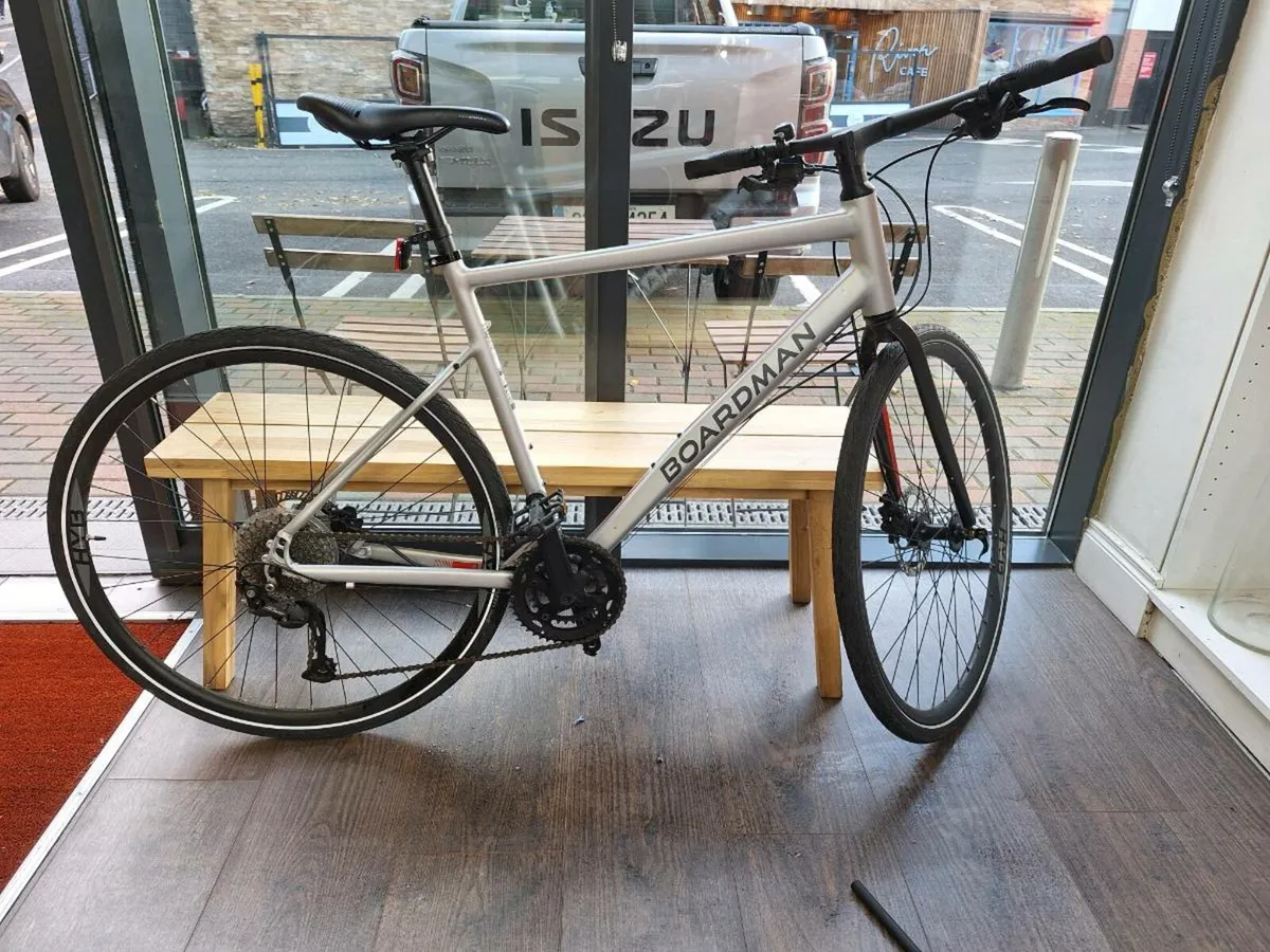 AS NEW Men s Boardman X7 Hybrid bicycle L frame for sale in Co. Dublin for 350 on DoneDeal