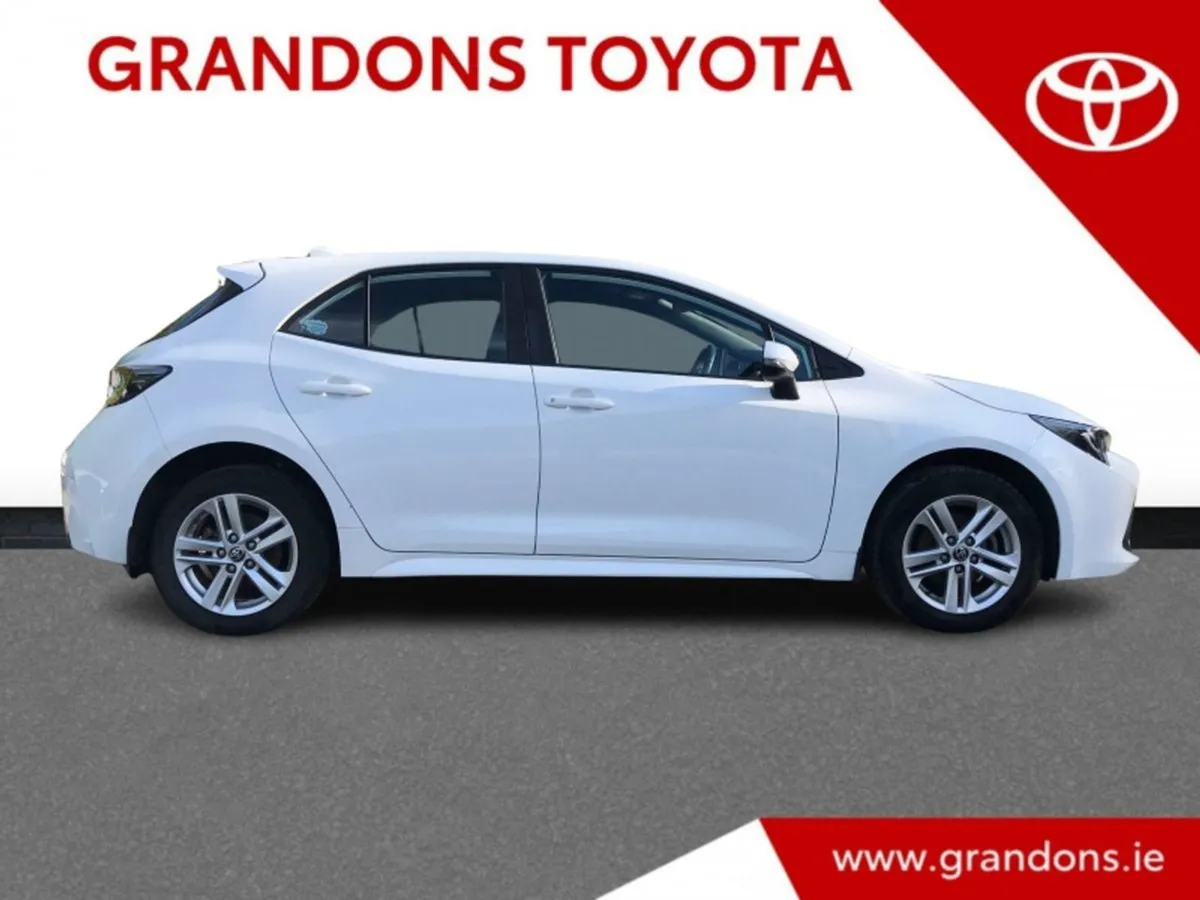 Toyota Corolla Luna Hatchback - Grandons - Image 3