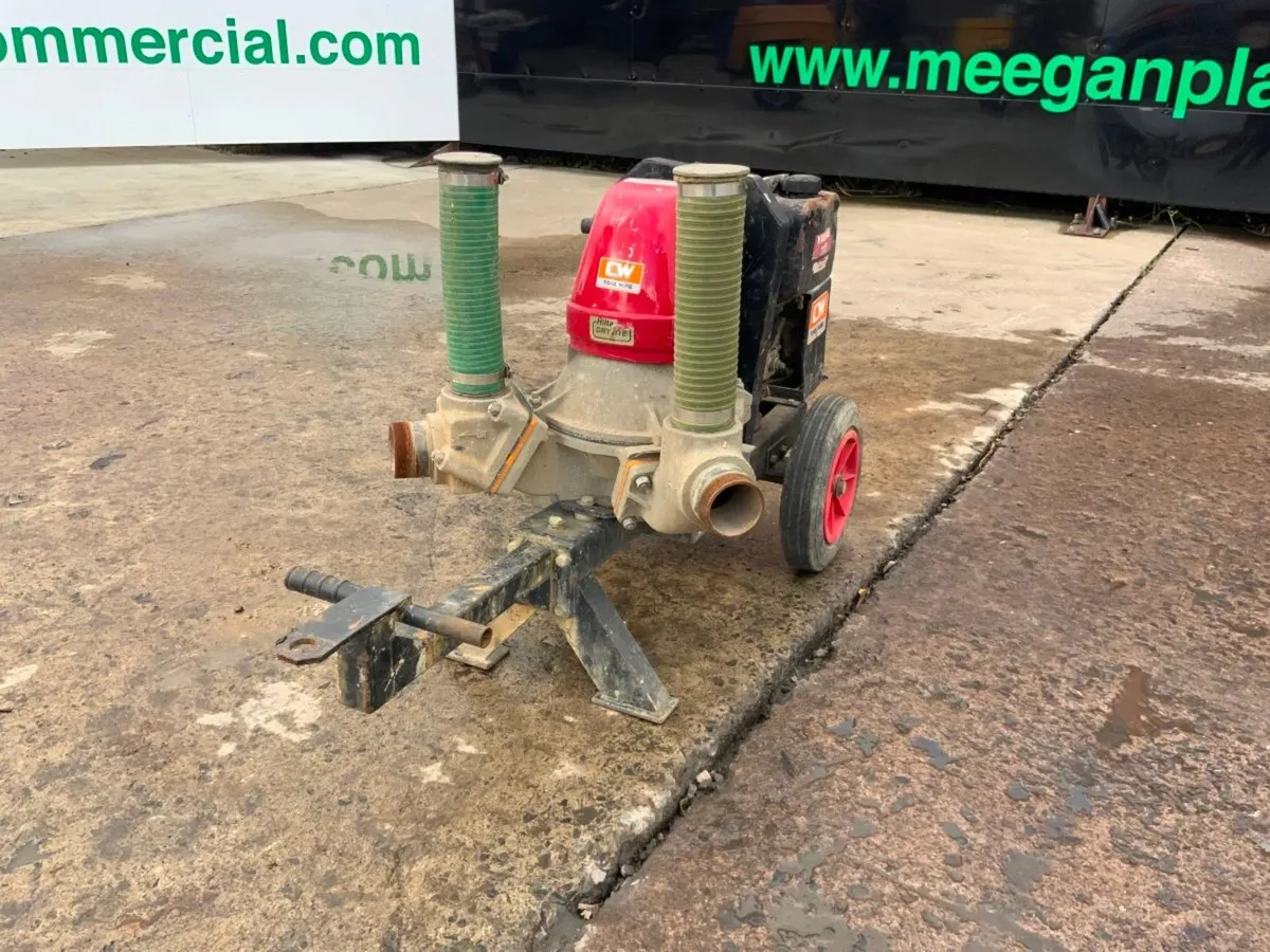 2017 ..HILTA / YANMAR 3 WATER PUMP........602db. - Image 2
