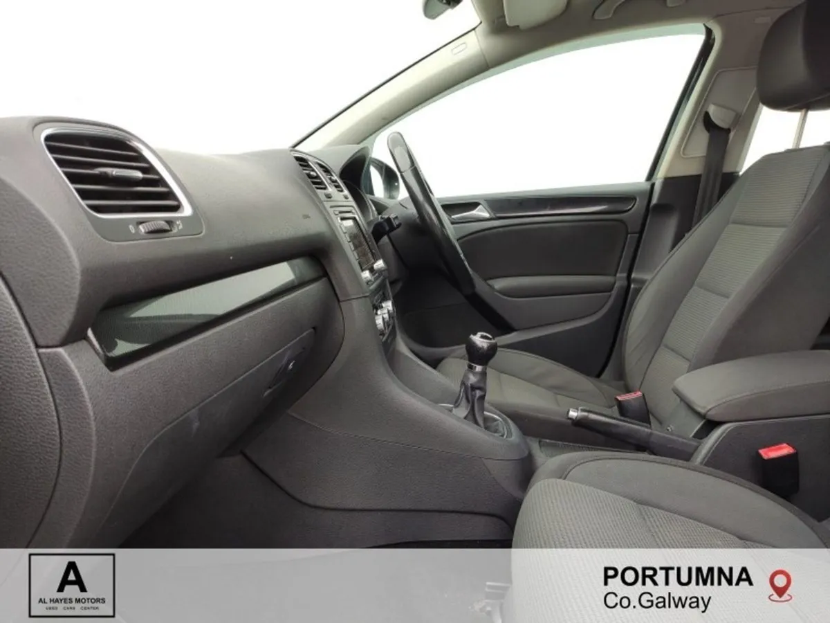 Volkswagen Golf Match 1.6 TDI 105BHP 10/25 - Image 4