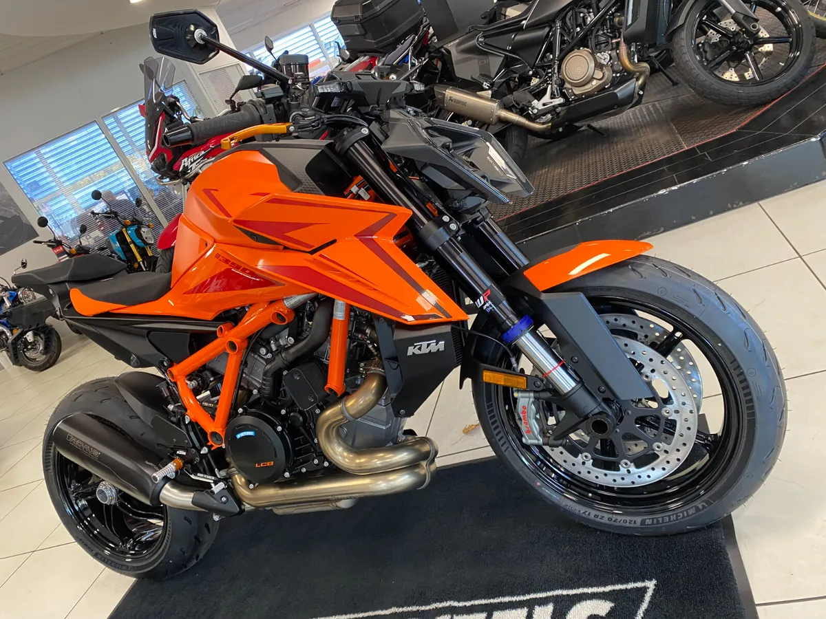 KTM 1390 Super Duke R Evo Display Bike - Image 2