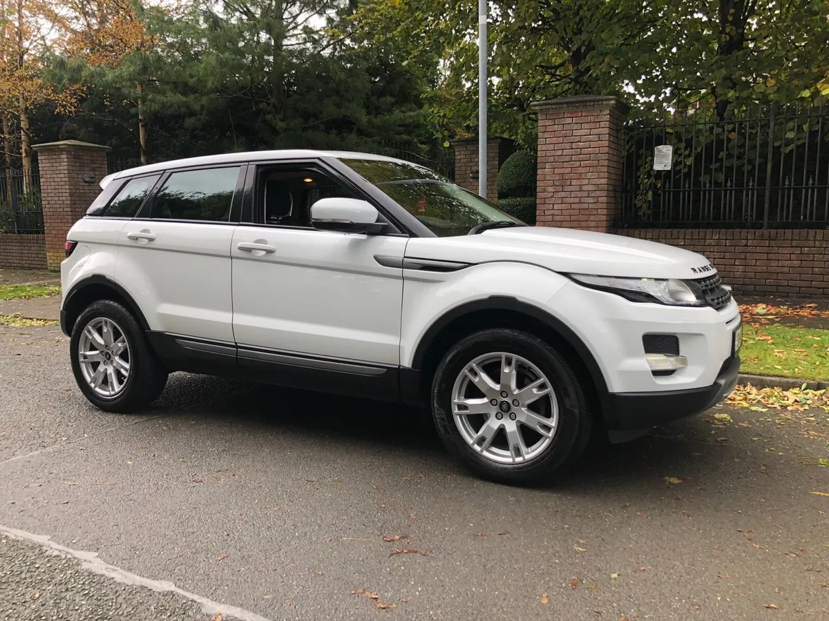 131  Range Rover evoque  pure TD4 - Image 3