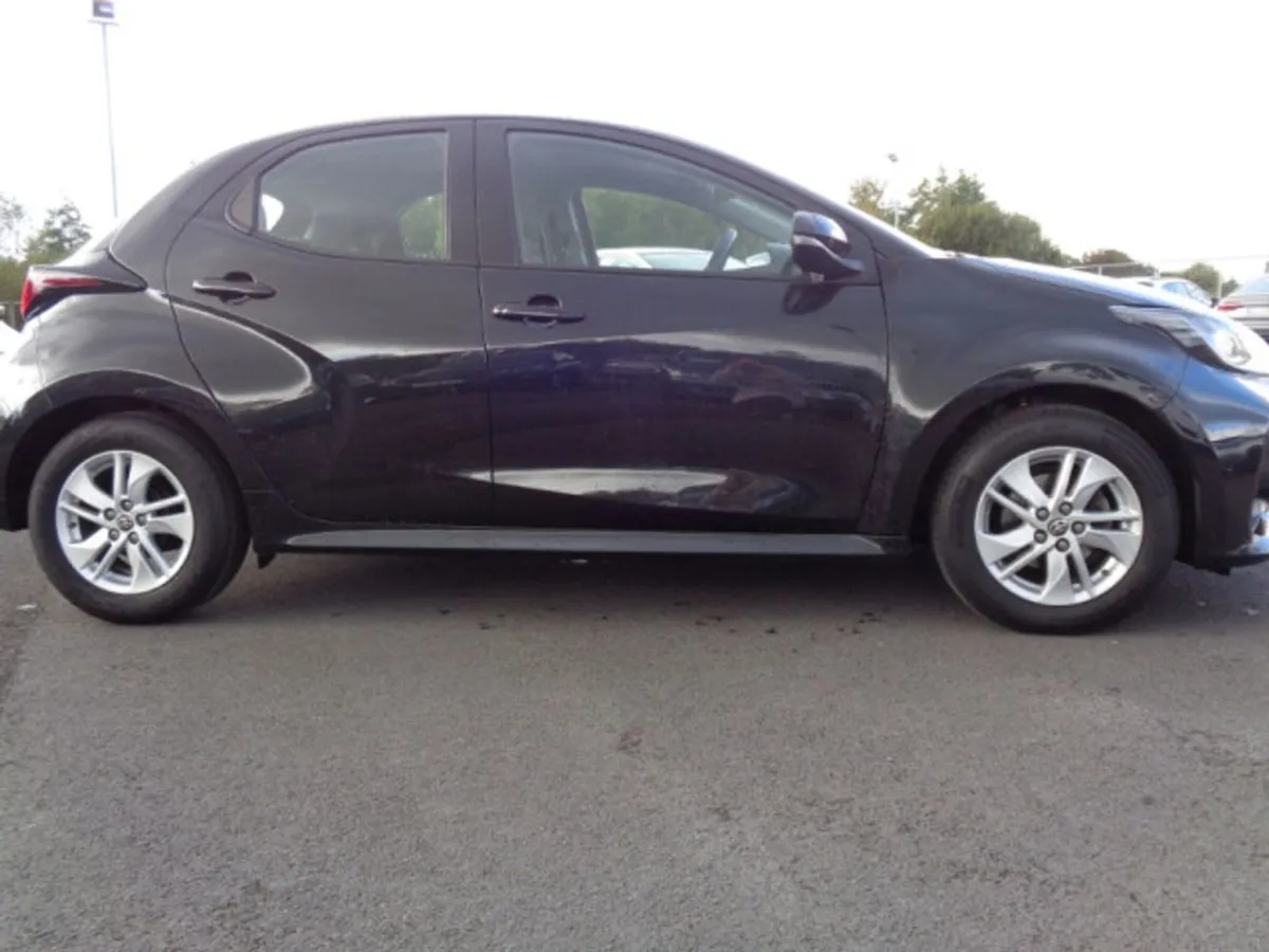 Toyota Yaris 1.0 Luna 4DR - Image 3