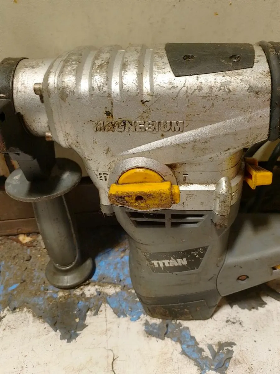 Titan magnesium rotary hammer drill for sale in Co. Galway for €65 on
