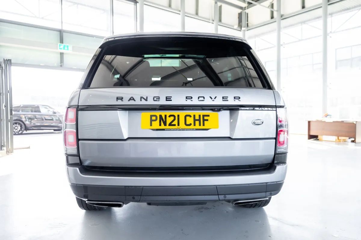 Land Rover Range Rover WESTMNSTR BLCK P4 - Image 3