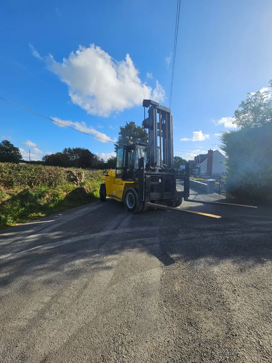 HYSTER 14 TON FORKLIFT - Image 3