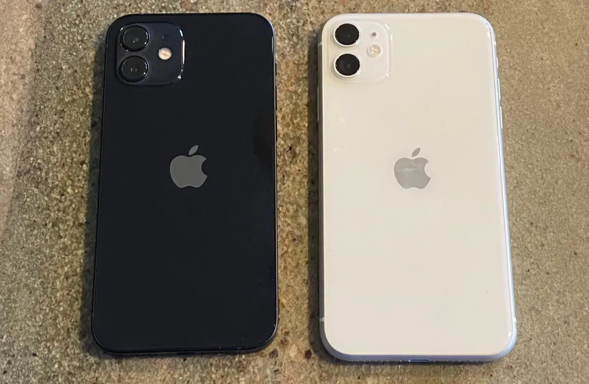 iPhone 11   64GB and 128GB - Image 2