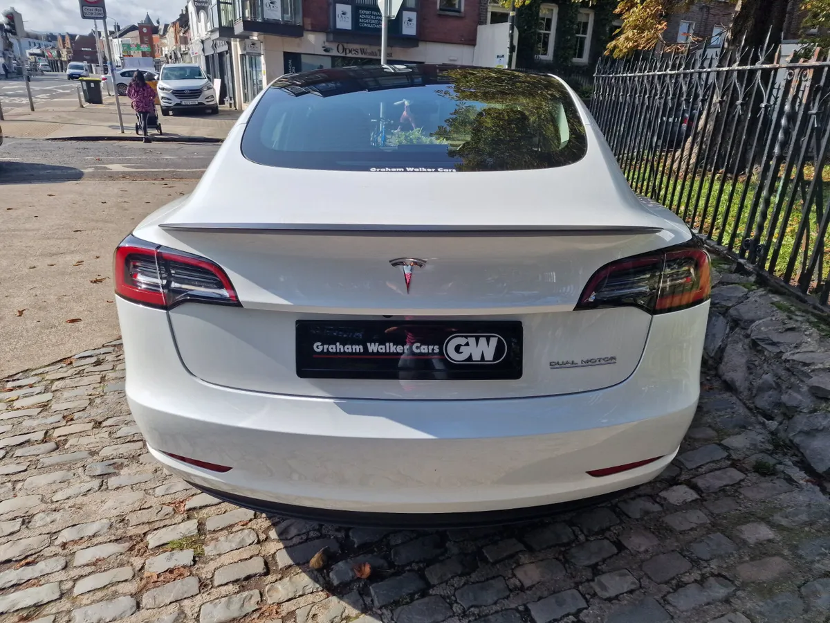 2023 (232) Tesla Model 3 Performance AWD - Image 4