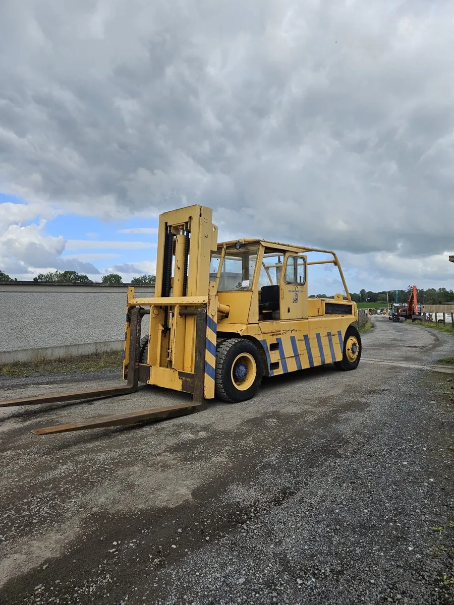 Henley 12 t forklift - Image 3