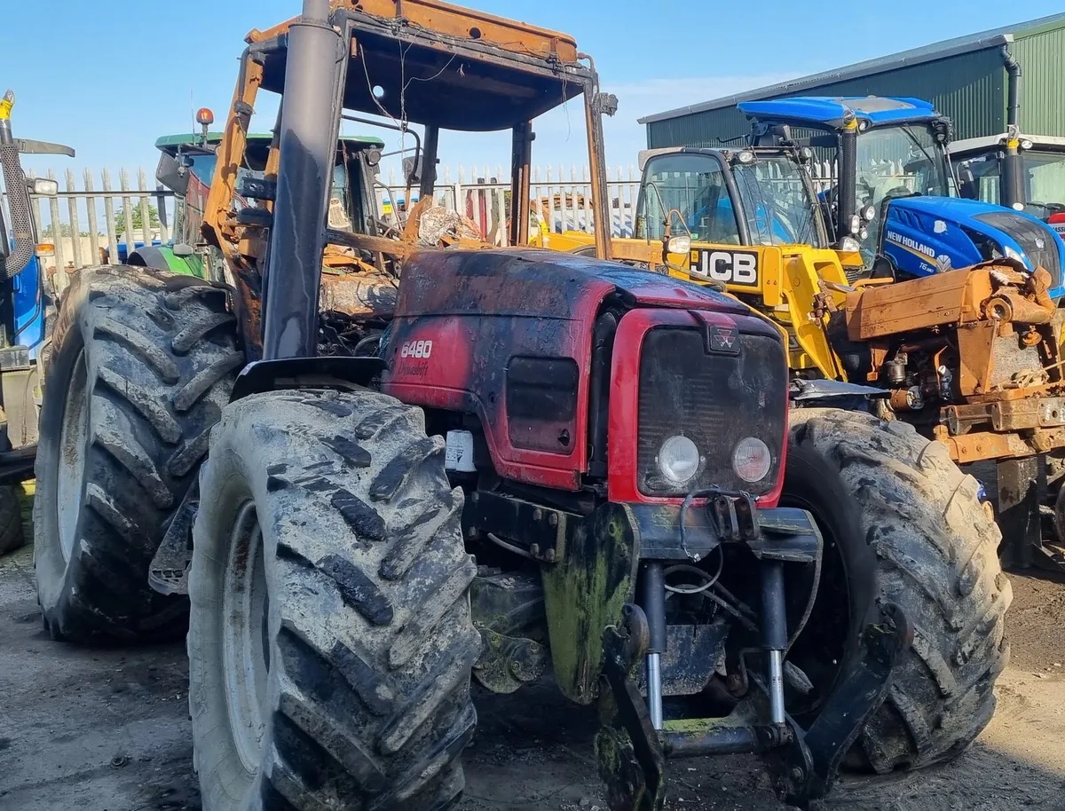 Parts / Breaking  / Dismantling - Image 1