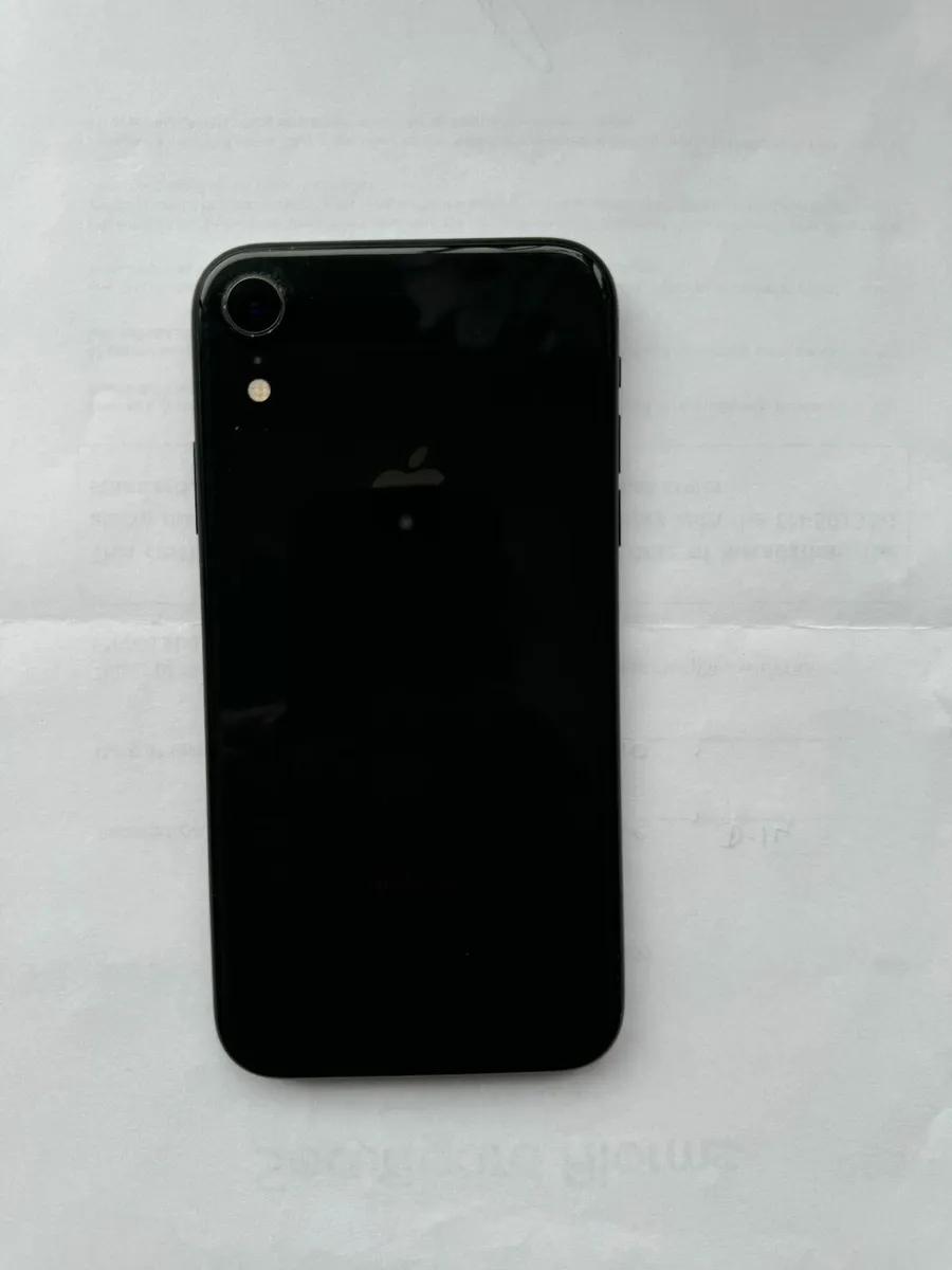 iPhone XR 128GB Black no scratches, like new - Image 3