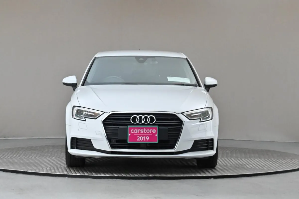 Audi A3 1.4 Tfsi S-tronic 5DR  digital Dash rever - Image 2