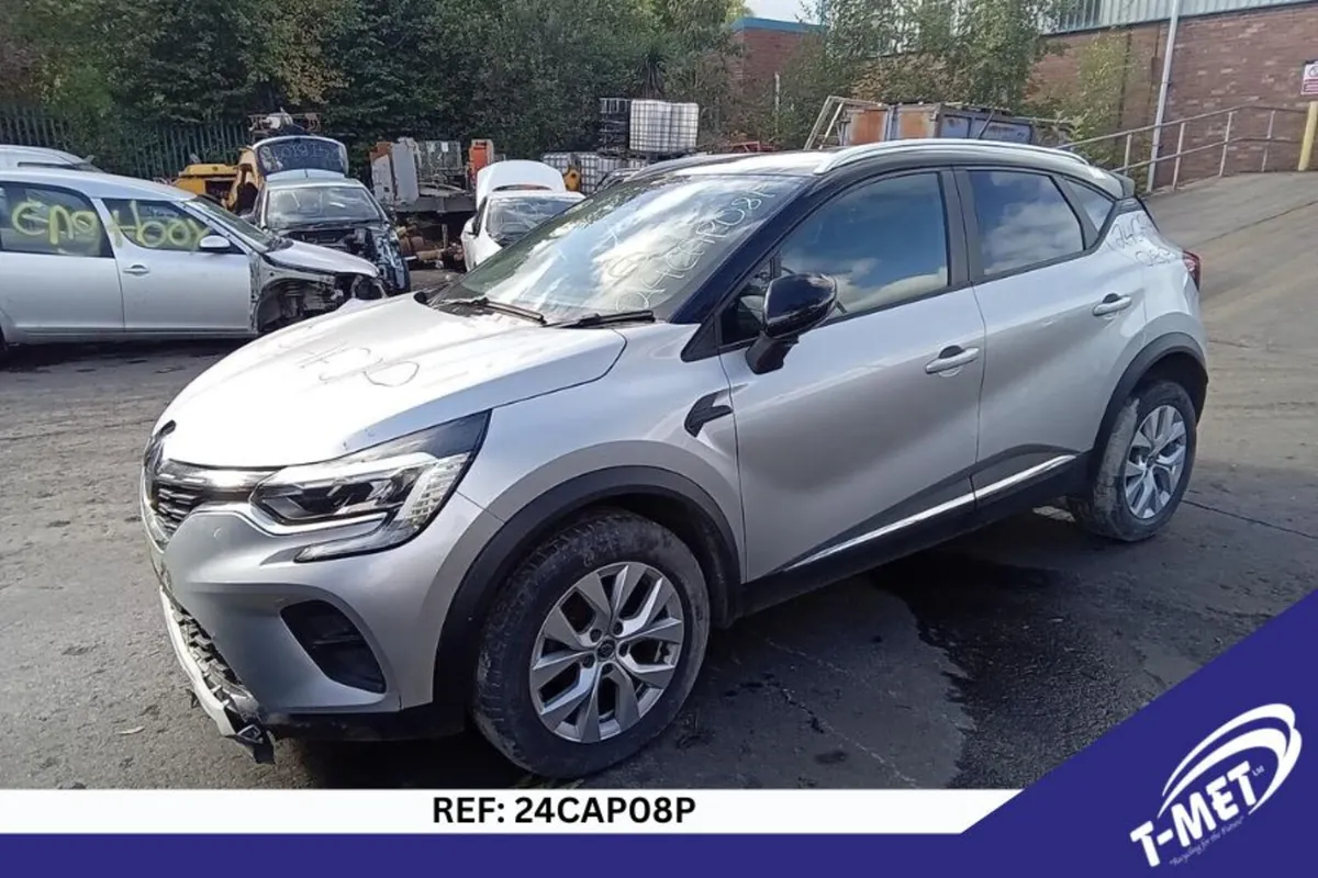 2020 RENAULT CAPTUR BREAKING FOR PARTS - Image 3